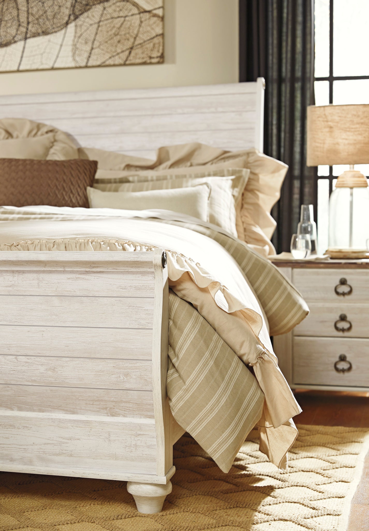 Willowton whitewash online bedroom set