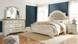 Realyn King Bedroom Set